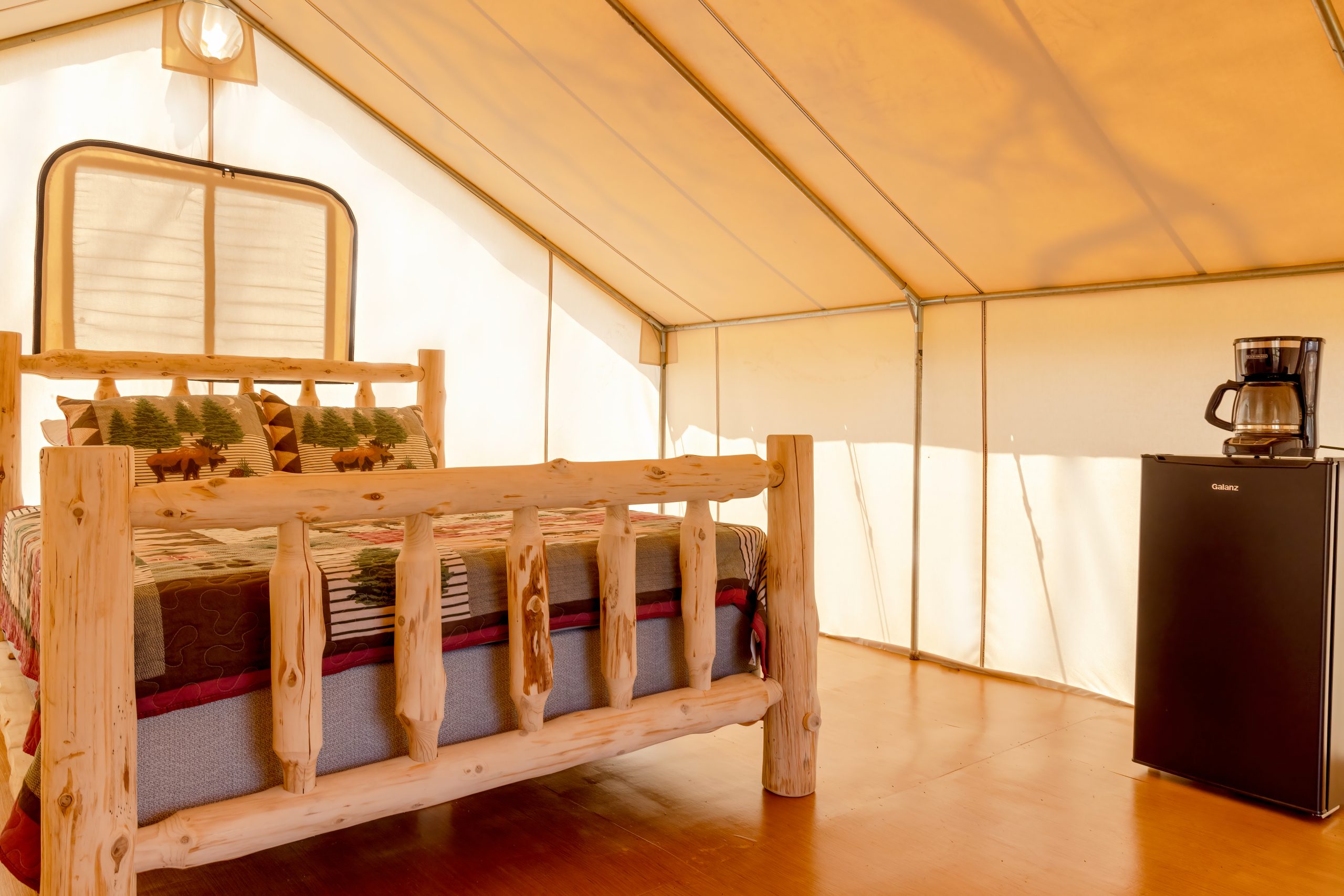 Shenandoah-River-Valley-Glamping-scaled